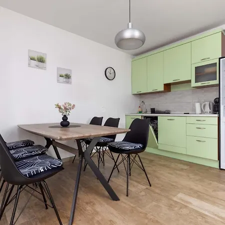 Soper - Location 300 M From The Sea Apartment Porec